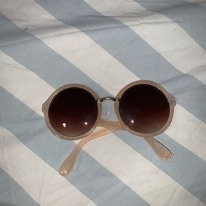 Pink sun glasses